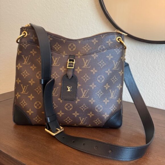 Louis Vuitton Monogram Odeon MM in Black - Picture 3 of 10